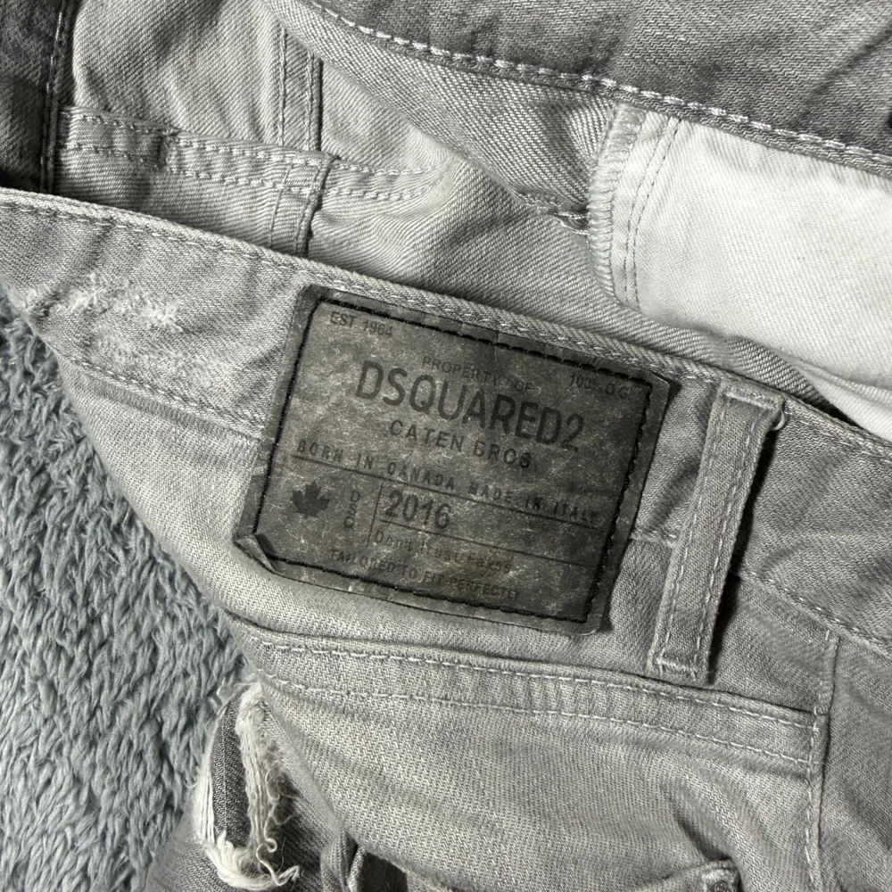 Dsquared2 Jeans Mens 50 (36x33)  Distressed Paint Splatter Made in Italy Designe